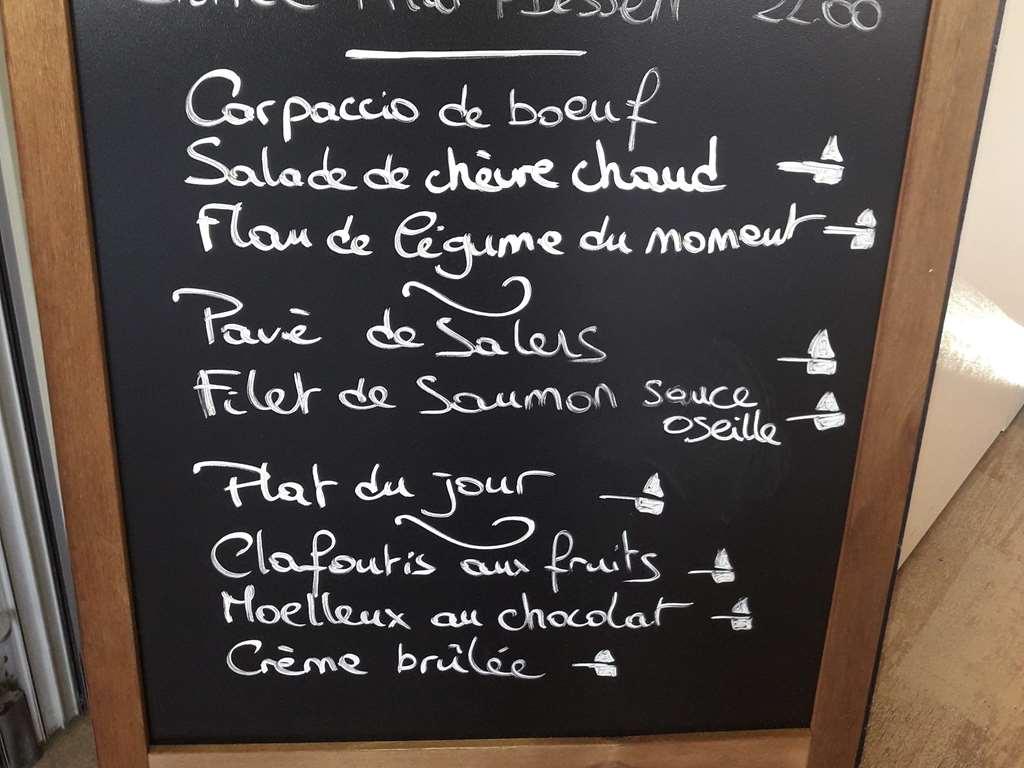 Ibis Clermont Ferrand Sud Herbet Restaurant photo